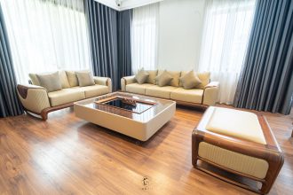 Sofa gỗ óc chó Kara