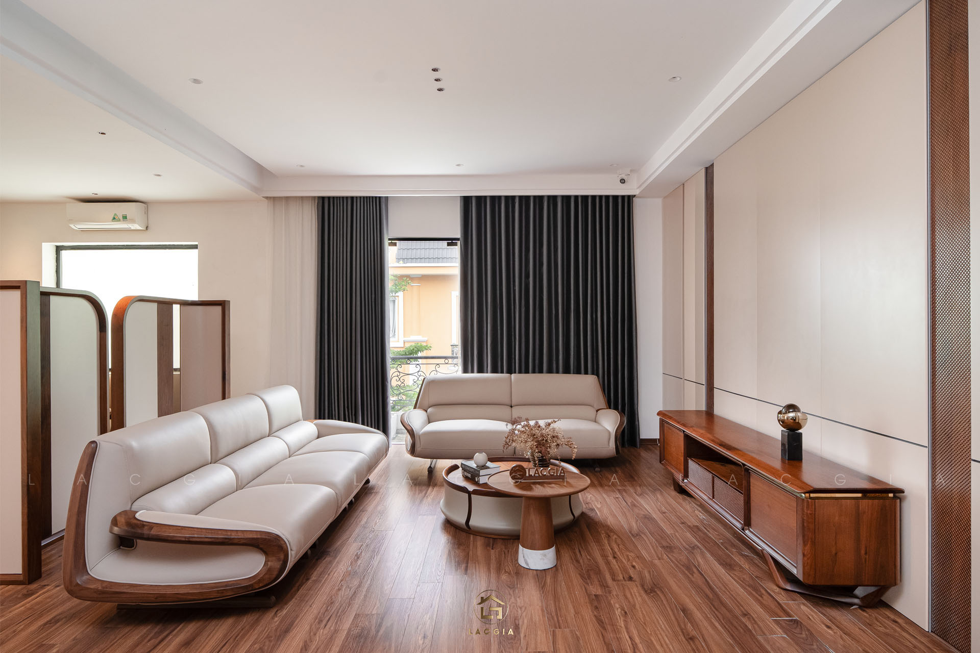 Sofa gỗ óc chó Orion